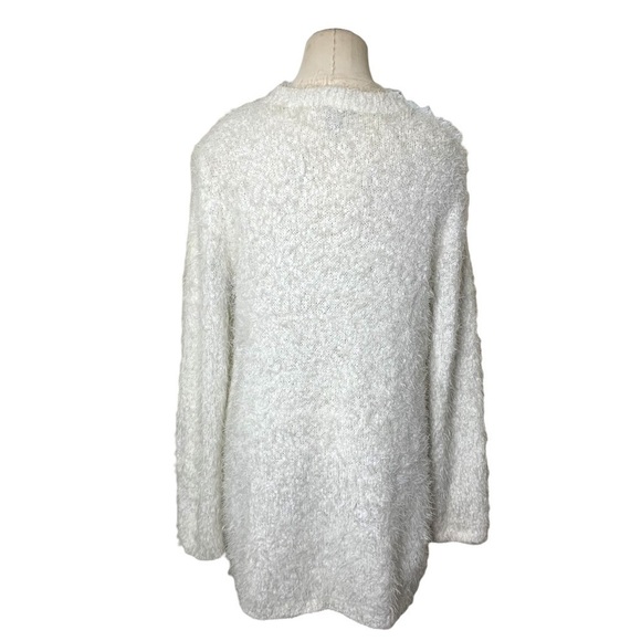 DENVER Hayes Cozy Soft Fuzzy Eye Lashes White Knit Cardigan Sweater & Pockets L - Picture 4 of 11